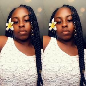 Meet your Posher, Samara